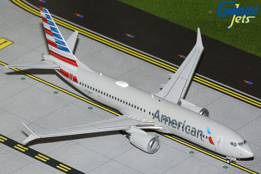 1:200 Gemini Jets American Airlines Boeing 737 MAX 8 N326RP - Final Approach Collectibles