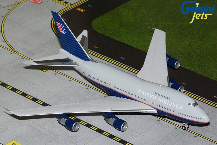 1:200 Gemini Jets United Airlines Boeing 747SP N145UA - Final Approach Collectibles