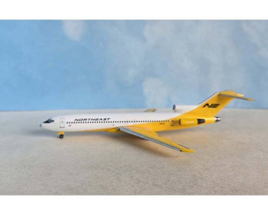 1:400 AeroClassics Northeast Airlines Boeing 727-200 N1648 - Final Approach Collectibles