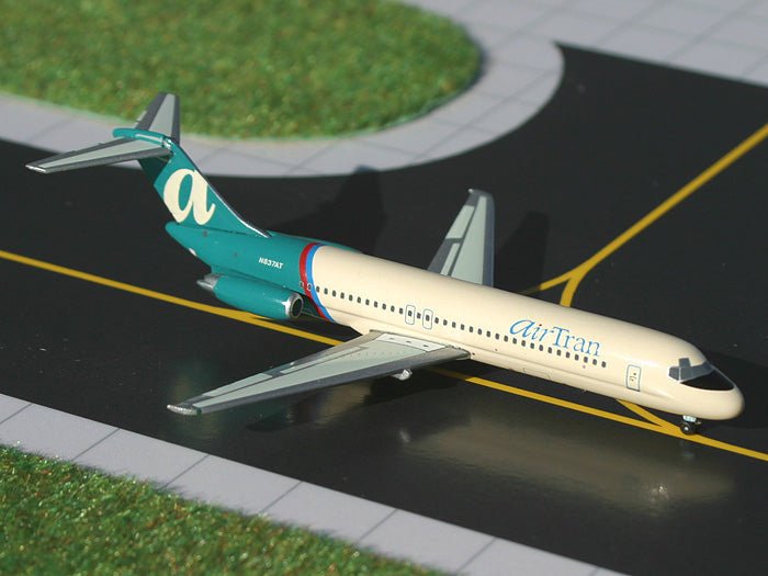 1:400 Gemini Jets AirTran Airways Douglas DC - 9 N837AT - Final Approach Collectibles