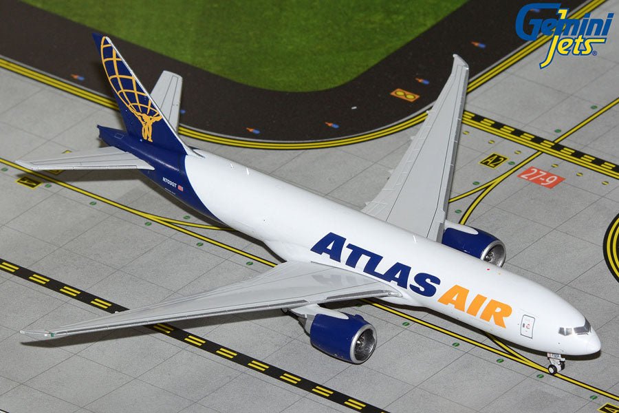 1:400 Gemini Jets Atlas Air Boeing 777F N703GT - Final Approach Collectibles