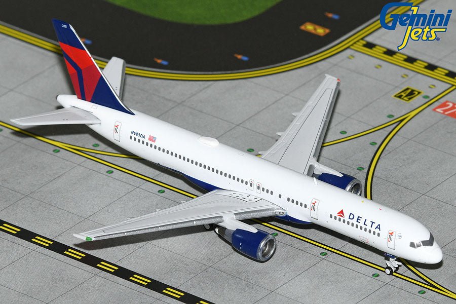1:400 Gemini Jets Delta Air Lines Boeing 757 - 200 N683DA - Final Approach Collectibles