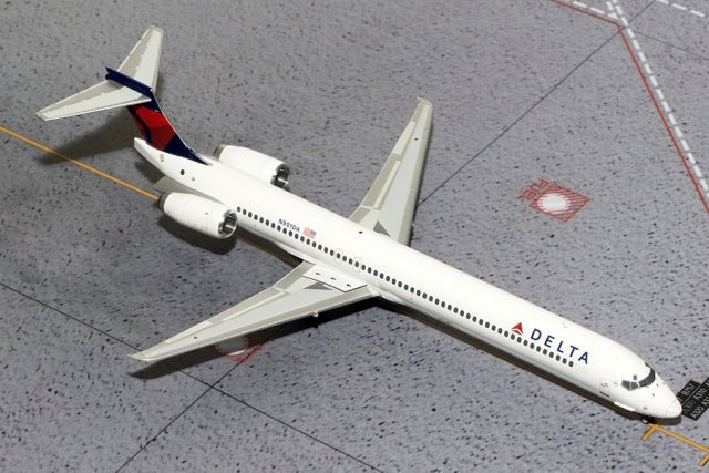 1:400 Gemini Jets Delta Air Lines McDonell - Douglas MD - 90 N901DA - Final Approach Collectibles