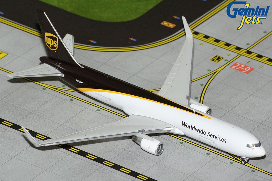 1:400 Gemini Jets UPS Boeing 767 - 300ERF N323UP - Final Approach Collectibles