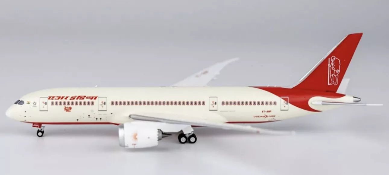 1:400 NG Models Air India Boeing 787 - 8 VT - ANP - Final Approach Collectibles