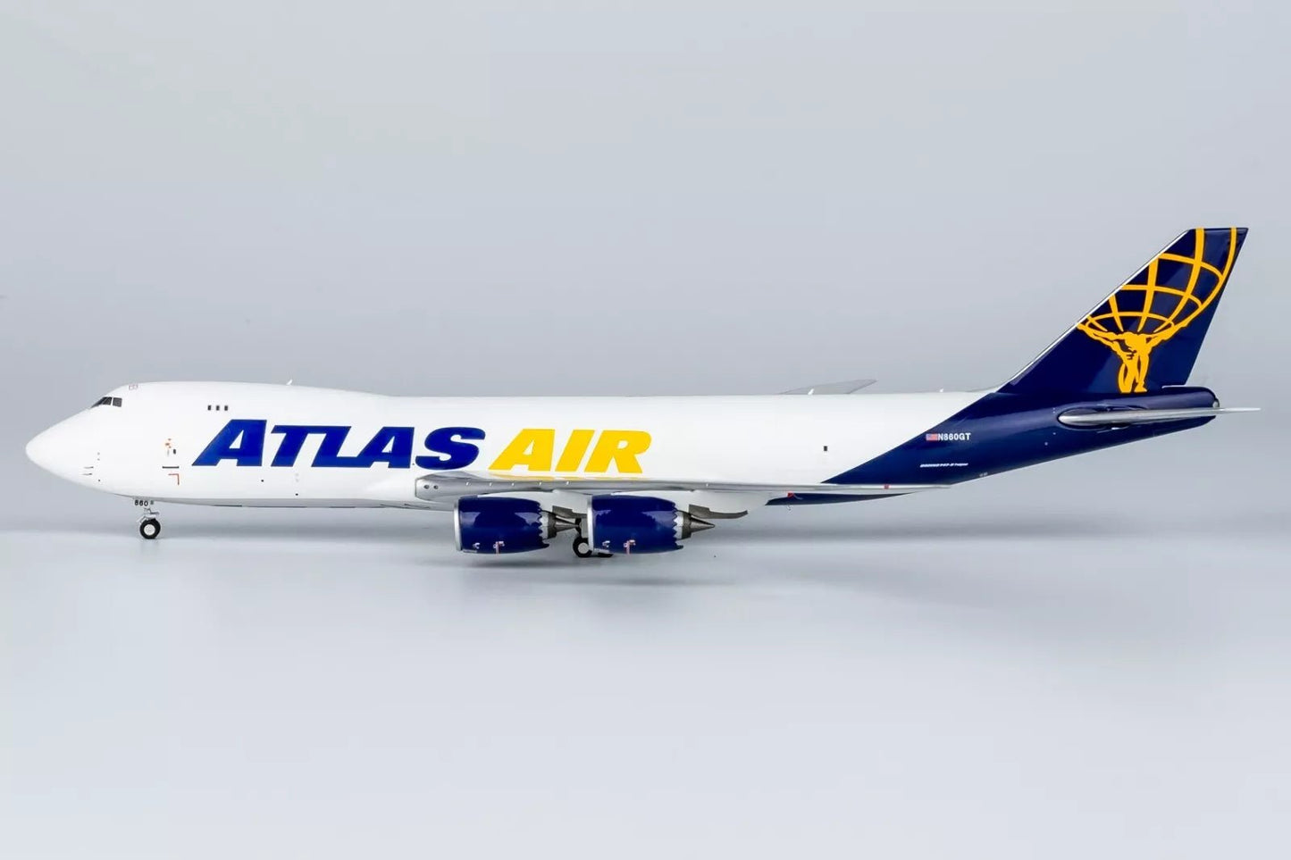 1:400 NG Models Atlas Air Boeing 747 - 8F N860GT - Final Approach Collectibles
