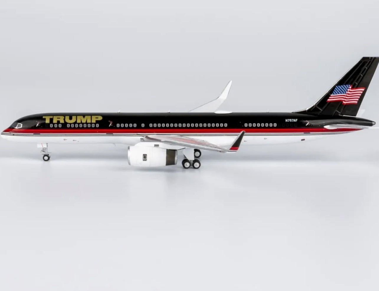 1:400 NG Models Trump Boeing 757 - 200 N757AF New Livery - Final Approach Collectibles