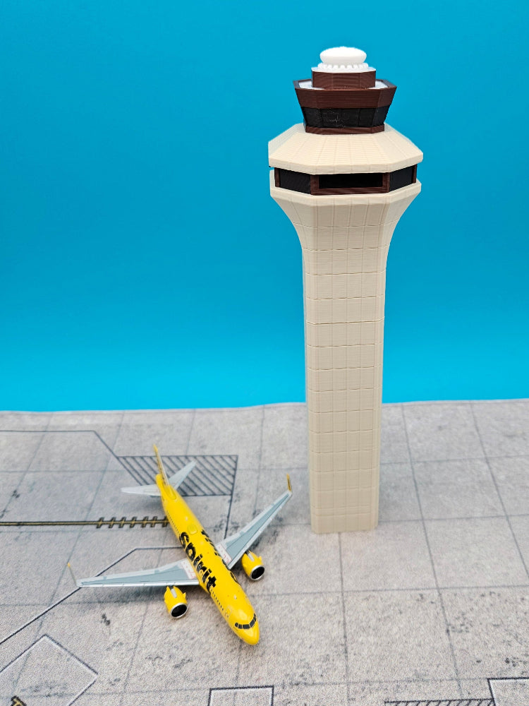Detroit Metropolitan Wayne County Airport (DTW) ATC tower