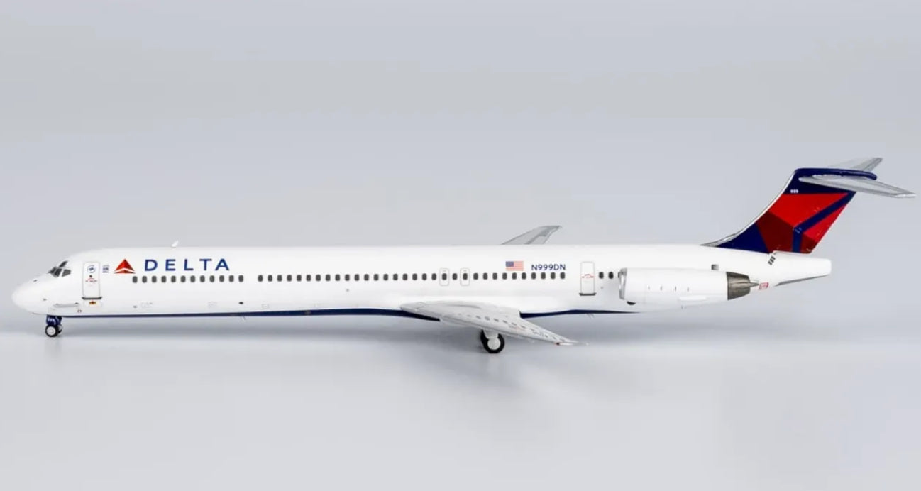 1:400 NG Models Delta Air Lines McDonell Douglas MD-88 N999DN