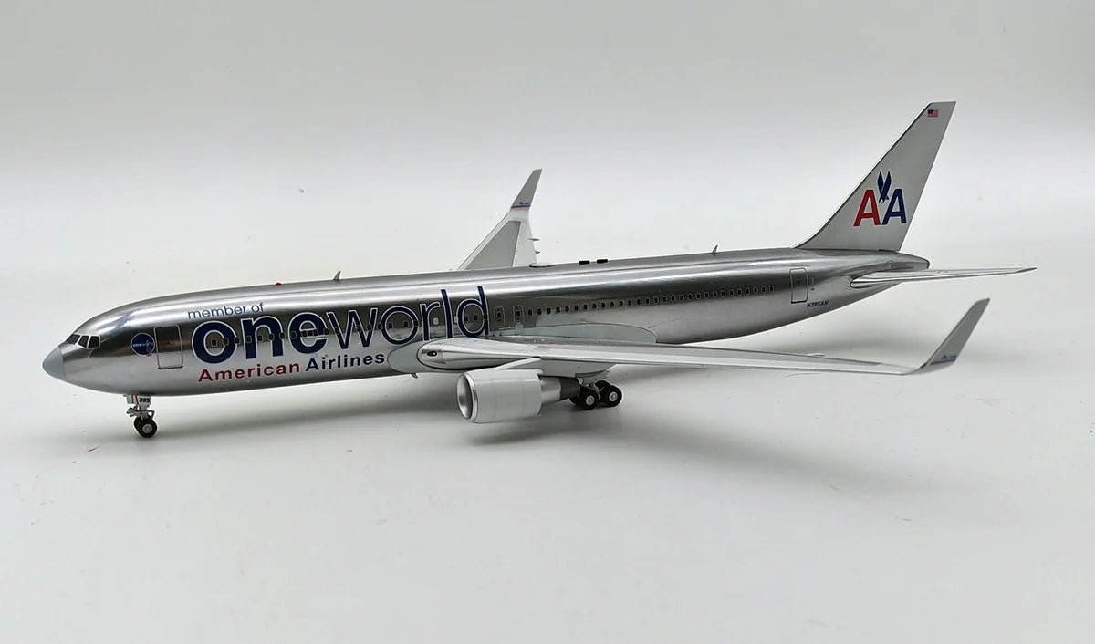 InFlight 200 American Airlines Boeing 767 - 300 N395AN One World Livery - Final Approach Collectibles