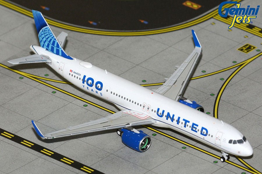 Pre Order: 1:400 Gemini Jets United Airlines A321 NEO N44550 100th Anniversary Livery - Final Approach Collectibles