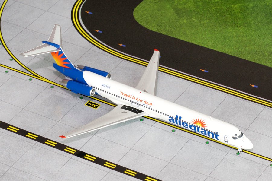 1:200 Gemini Jets Allegiant Air McDonnell-Douglas MD-80 N865GA - Final Approach Collectibles