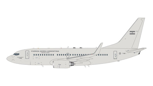 1:200 Gemini Jets Argentine Air Force Boeing 737 - 700 T - 99 - Final Approach Collectibles
