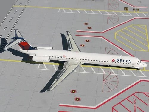 1:200 Gemini Jets Delta Air Lines McDonnell-Douglas MD-88 N908DL - Final Approach Collectibles