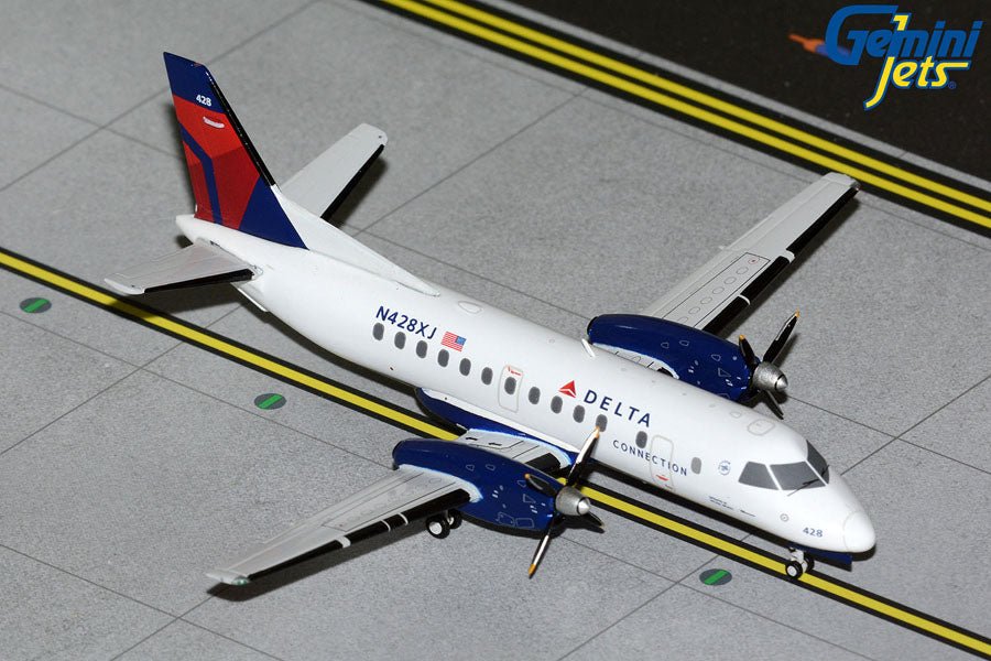 1:200 Gemini Jets Delta Connection Saab 340B N428XJ - Final Approach Collectibles