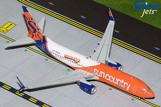 1:200 Gemini Jets Sun Country Boeing 737-800 N842SY - Final Approach Collectibles