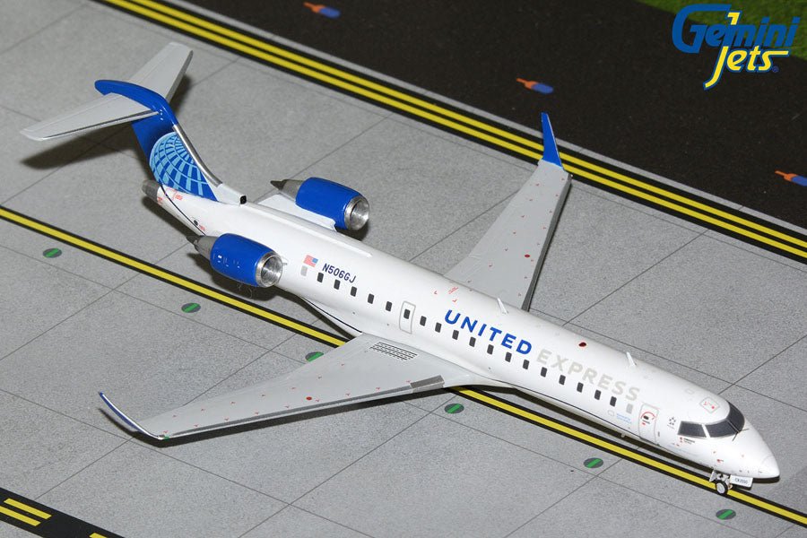 1:200 Gemini Jets United Express Bombardier CRJ - 550 N506GJ - Final Approach Collectibles