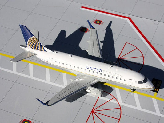 1:200 Gemini Jets United Express Embraer 170 N637RW - Final Approach Collectibles