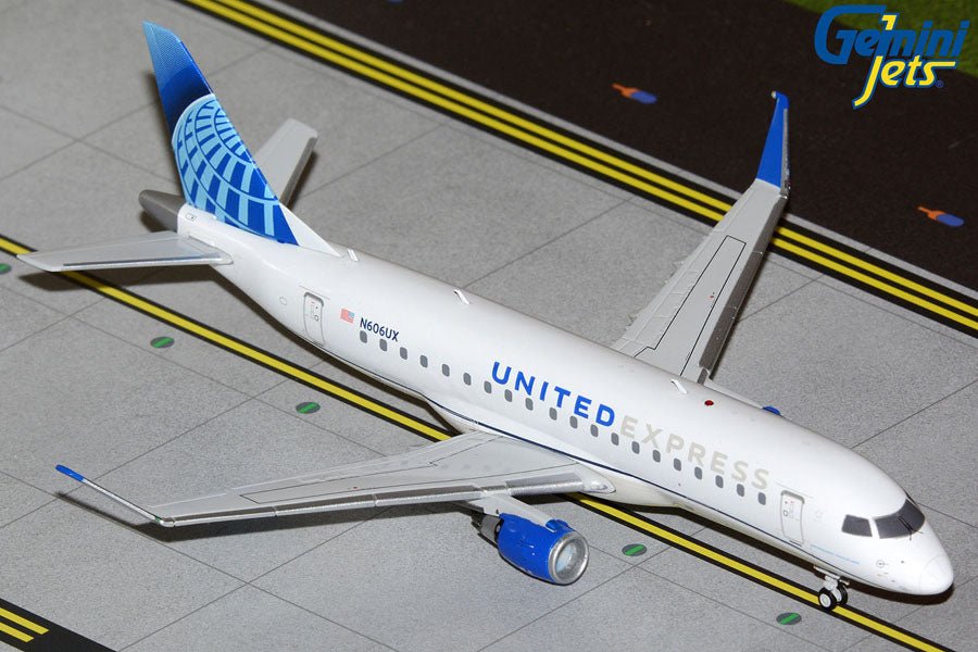 1:200 Gemini Jets United Express Embraer 175 N606UX - Final Approach Collectibles