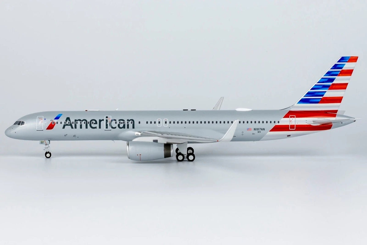 1:200 NG Models American Airlines Boeing 757-200 N187AN - Final Approach Collectibles
