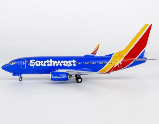 1:200 NG Models Southwest Airlines Boeing 737 - 700 N7835A - Final Approach Collectibles