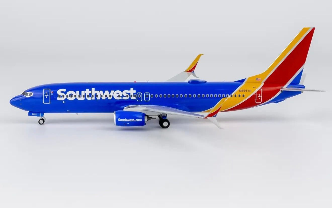 1:200 NG Models Southwest Airlines Boeing 737-800 N8657B - Final Approach Collectibles