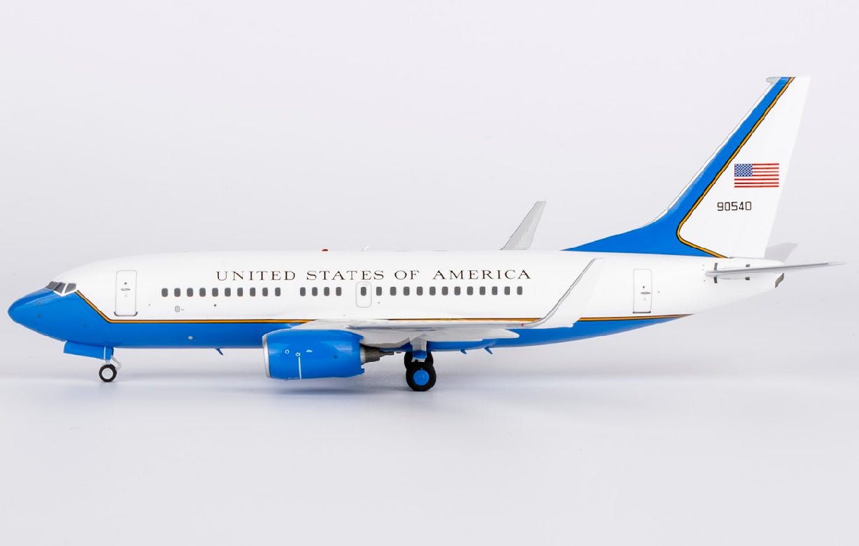 1:200 NG Models USAF C - 40C B737 - 700 BBJ 09 - 0540 - Final Approach Collectibles