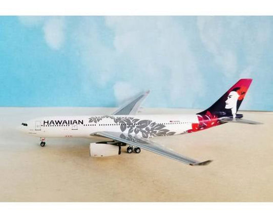 1:400 AeroClassics Alaska Airlines / Hawaiian Split Livery Airbus A330 - 200 N395HA - Final Approach Collectibles