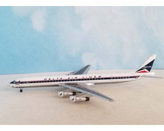 1:400 AeroClassics Delta Air Lines Douglas DC - 8 - 61 N823E - Final Approach Collectibles