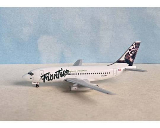 1:400 AeroClassics Frontier Airlines Boeing 737 - 200 N921WA - Final Approach Collectibles