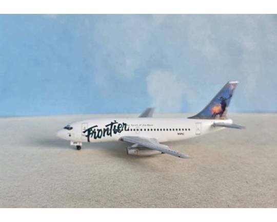 1:400 AeroClassics Frontier Airlines Boeing 737-300 N1PC - Final Approach Collectibles