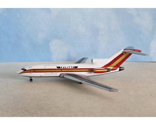 1:400 AeroClassics Kalitta Boeing 727-100 N150FN - Final Approach Collectibles