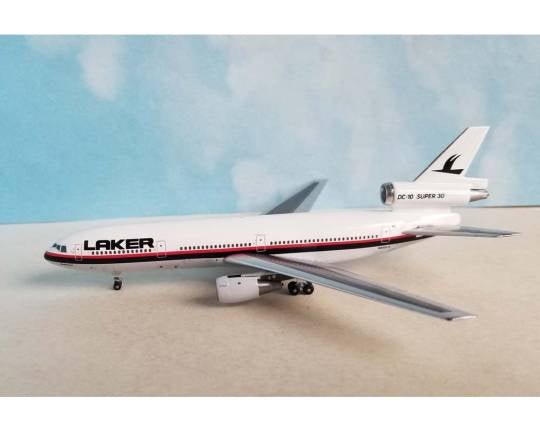 1:400 AeroClassics Laker Airways Douglas DC - 10 - 30 N832LA - Final Approach Collectibles