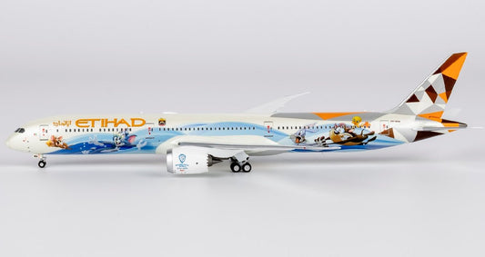1:400 Etihad Airways Boeing 787 - 10 Dreamliner A6 - BMA Warner Bros. Livery - Final Approach Collectibles