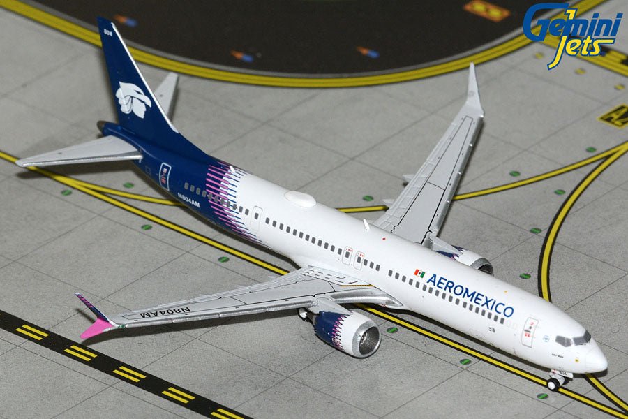 1:400 Gemini Jets AeroMexico Boeing 737 MAX 9 N804AM - Final Approach Collectibles