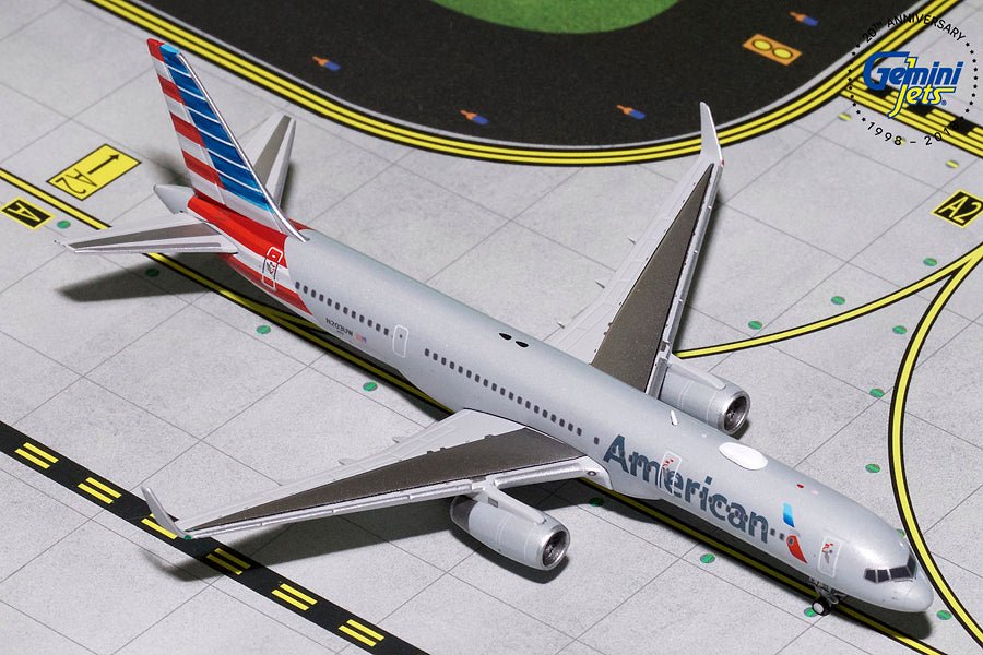 1:400 Gemini Jets American Airlines Boeing 757-200 N203UW - Final Approach Collectibles