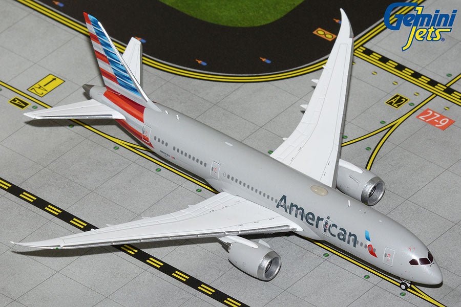 1:400 Gemini Jets American Airlines Boeing 787 - 8 N808AN - Final Approach Collectibles