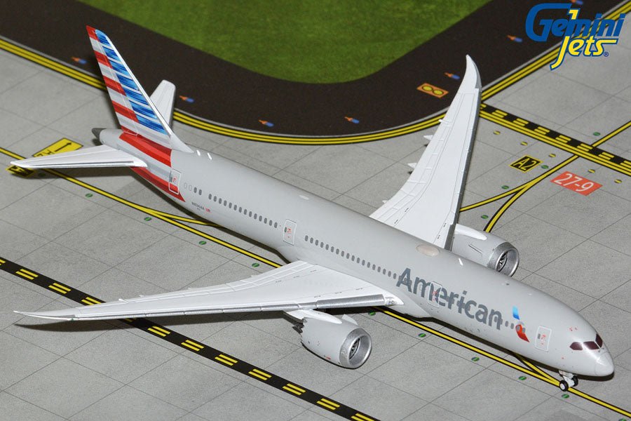 1:400 Gemini Jets American Airlines Boeing 787 - 9 N836AA - Final Approach Collectibles