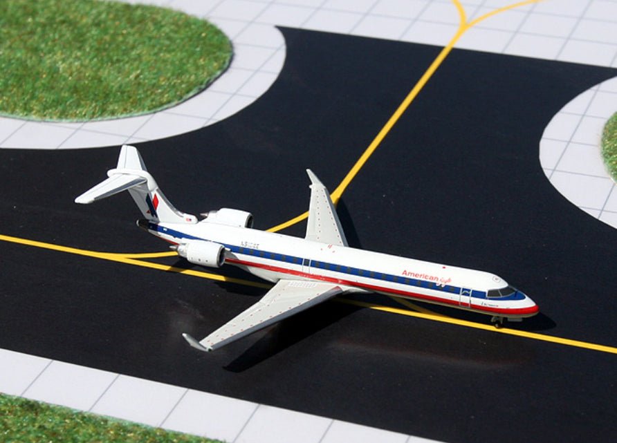 1:400 Gemini Jets American Eagle Bombardier CRJ - 700 N510AE - Final Approach Collectibles