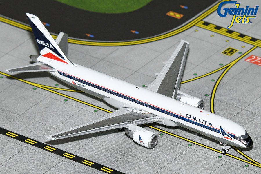 1:400 Gemini Jets Delta Air Lines Boeing 757 - 200 N607DL Widget Livery - Final Approach Collectibles