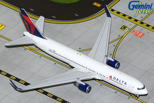 1:400 Gemini Jets Delta Air Lines Boeing 767 - 300ER N1201P - Final Approach Collectibles