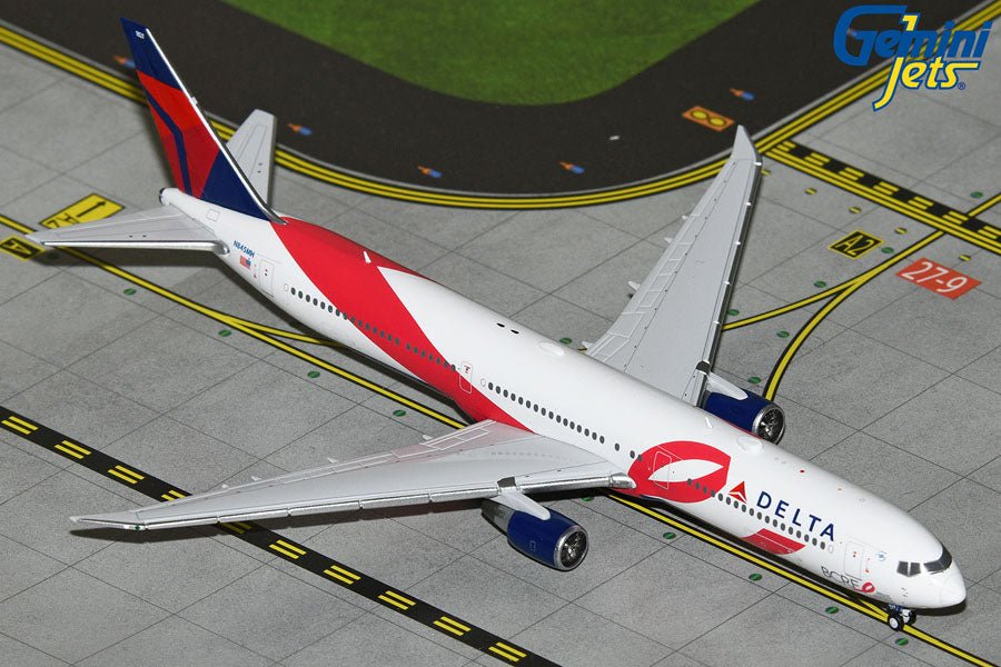 1:400 Gemini Jets Delta Air Lines Boeing 767-400ER N845MH New Breast Cancer Livery - Final Approach Collectibles
