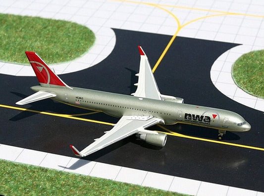 1:400 Gemini Jets Northwest Airlines Boeing 757 - 200 N538US - Final Approach Collectibles