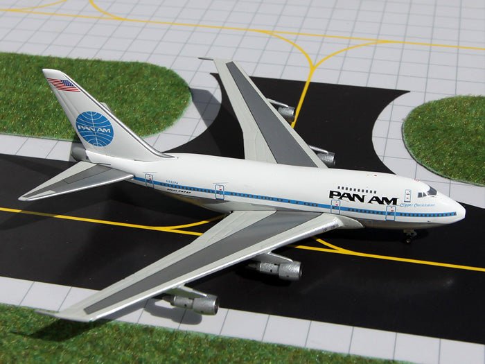 1:400 Gemini Jets Pan Am Boeing 747SP N532PA - Final Approach Collectibles