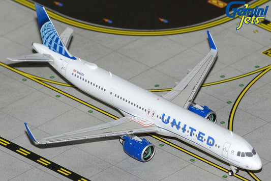 1:400 Gemini Jets United Airlines Airbus A321 NEO N14502 - Final Approach Collectibles