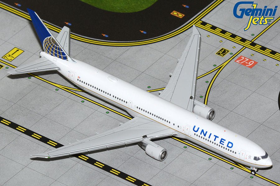 1:400 Gemini Jets United Airlines Boeing 767 - 400ER N69059 - Final Approach Collectibles