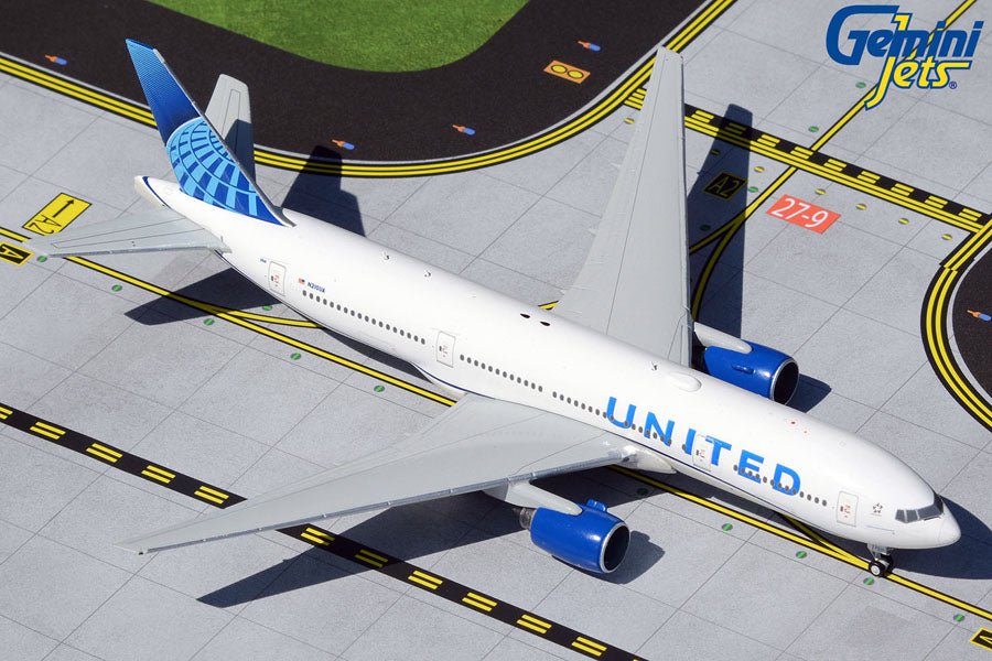 1:400 Gemini Jets United Airlines Boeing 777 - 200 N210UA - Final Approach Collectibles