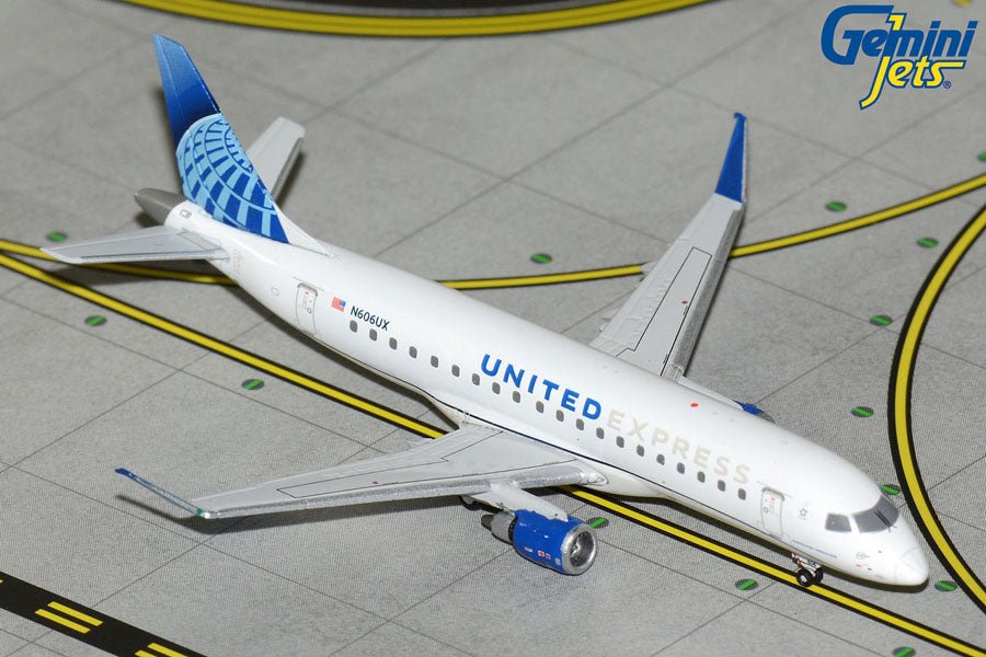 1:400 Gemini Jets United Express Embraer 175 N606UX - Final Approach Collectibles