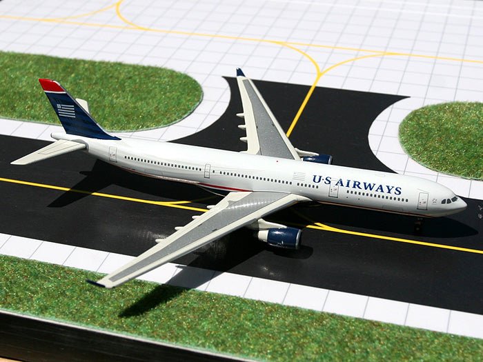 1:400 Gemini Jets US Airways Airbus A330 - 300 N273AY - Final Approach Collectibles
