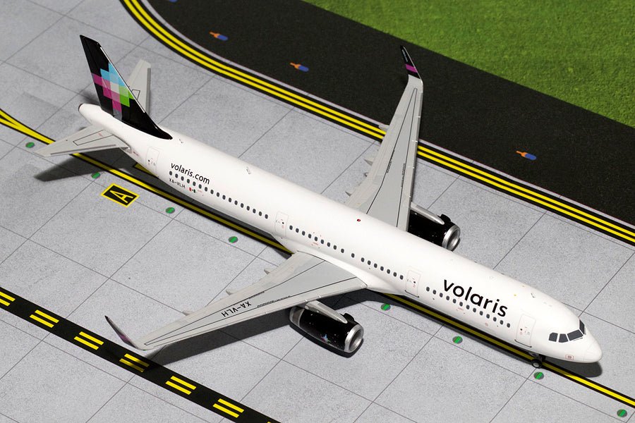 1:400 Gemini Jets Volaris Airlines Airbus A321 XA - VLH - Final Approach Collectibles